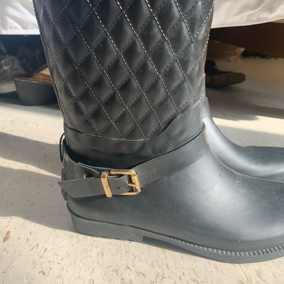 ❌SOLD❌ GUESS RAIN BOOTS SZ8 ✨ - Picture 3 of 7